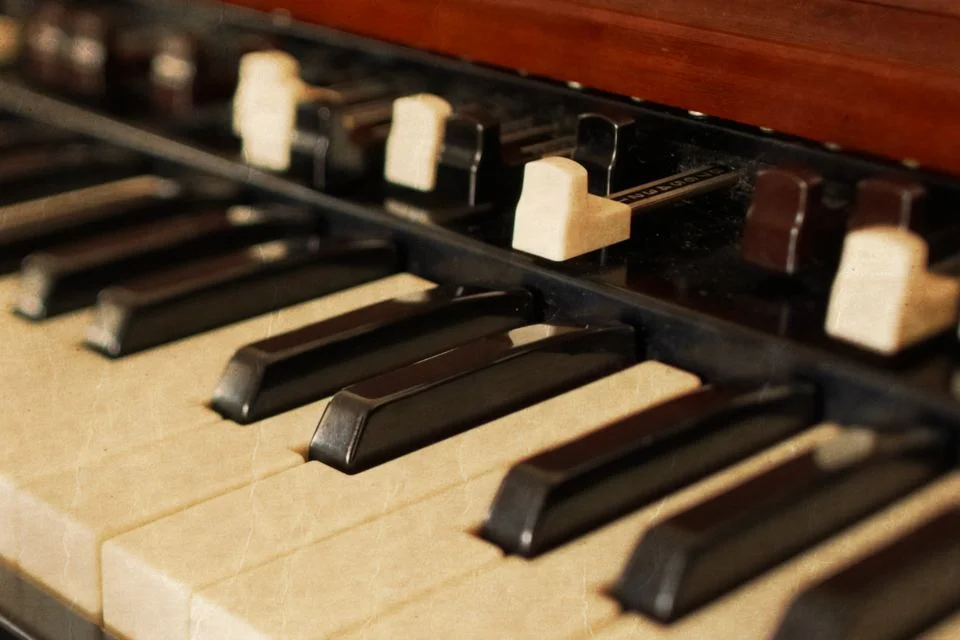 Native Instruments – Vintage Organs v1.5 (KONTAKT) – VST CRACK
